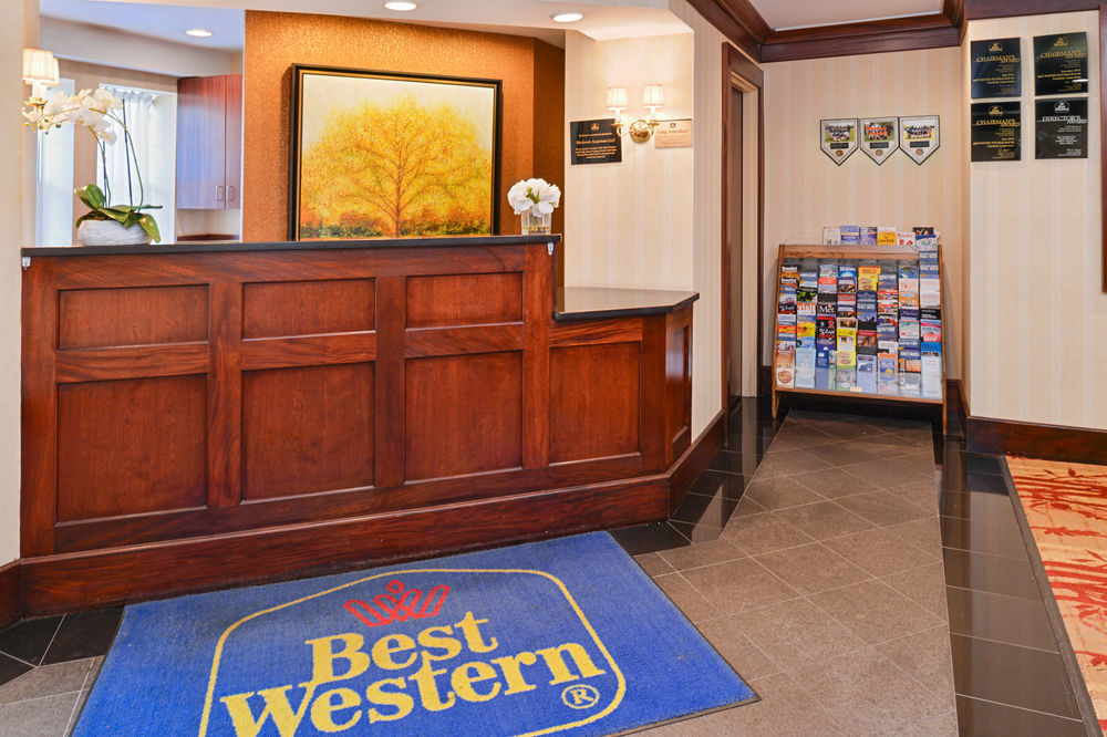 Best Western Plus Fairfield Hotel Exterior photo