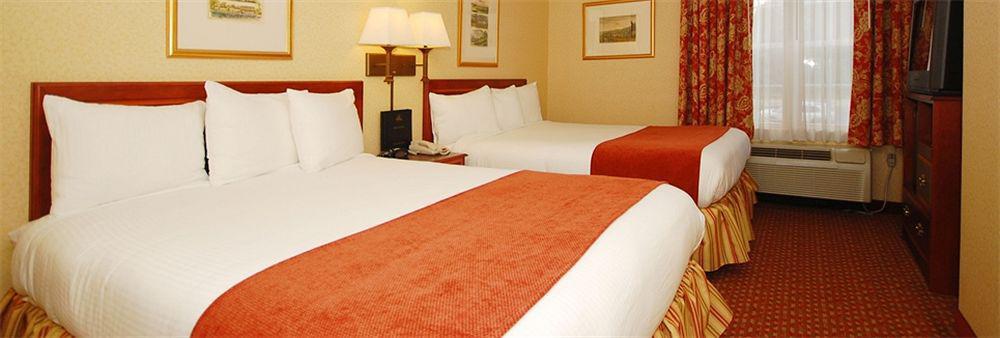 Best Western Plus Fairfield Hotel Exterior photo